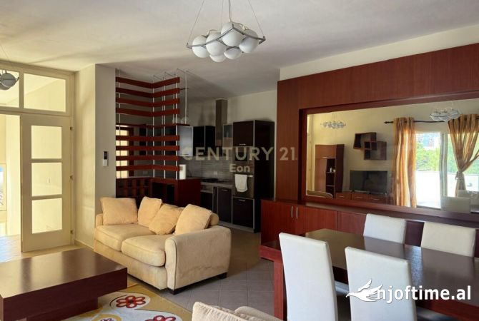 Shtepi ne shitje Apartament ne Durres, 2+1, Mobilimi E mobiluar, Pagesa 195,000  Euro.
