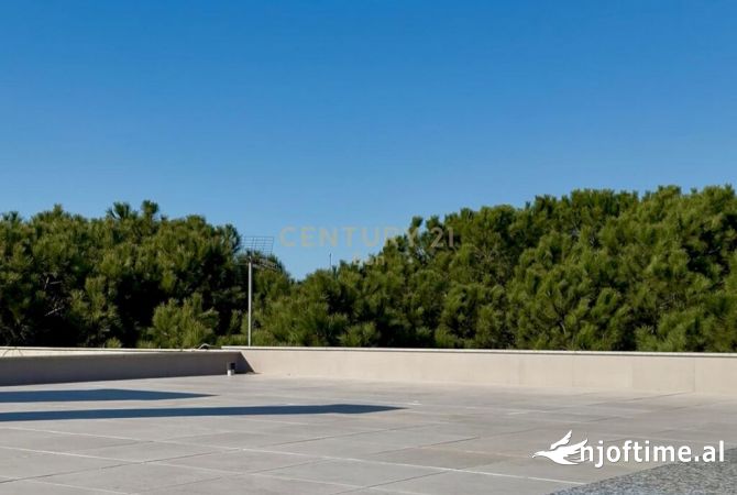 Shtepi ne shitje Apartament ne Durres, 2+1, Mobilimi E mobiluar, Pagesa 195,000  Euro.