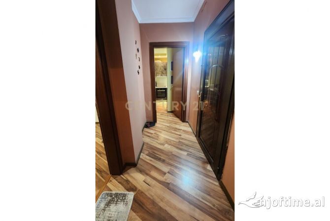 Shtepi ne shitje Apartament ne Durres, 1+1, Mobilimi E mobiluar, Pagesa 80,000  Euro.