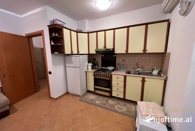 Shtepi ne shitje Apartament ne Durres, 1+1, Mobilimi E mobiluar, Pagesa 68,000  Euro.