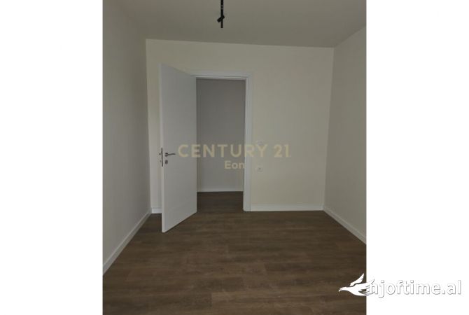 Apartment for sale in Durres 2+1, Emty