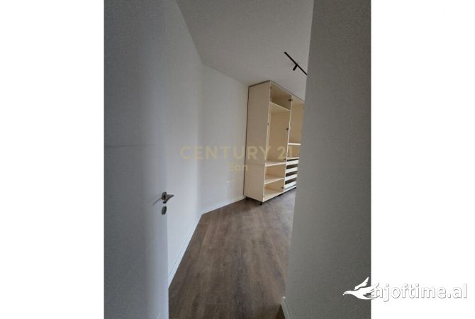 Apartment for sale in Durres 2+1, Emty