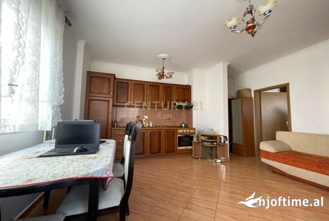 Shtepi ne shitje Apartament ne Durres, 1+1, Mobilimi E mobiluar, Pagesa 76,000  Euro.