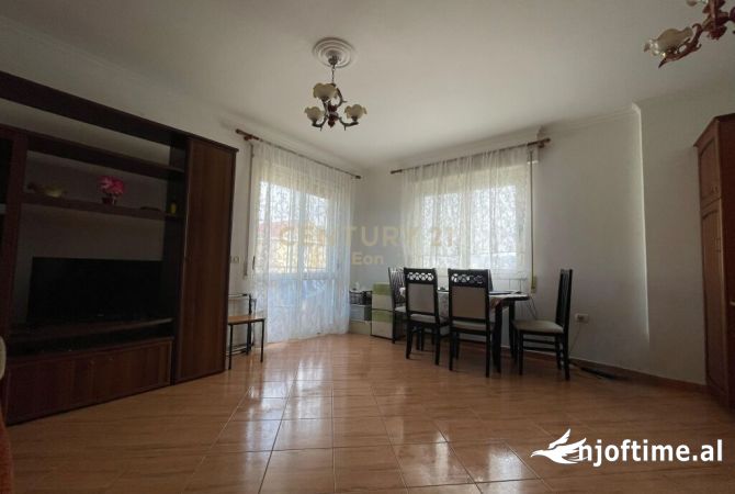 Shtepi ne shitje Apartament ne Durres, 1+1, Mobilimi E mobiluar, Pagesa 76,000  Euro.