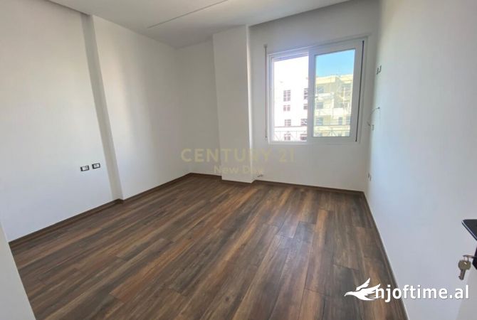 Shtepi ne shitje Duplex(shtepi me 2 kate) ne Durres, 2+1, Mobilimi E mobiluar, Pagesa 178,000  Euro.