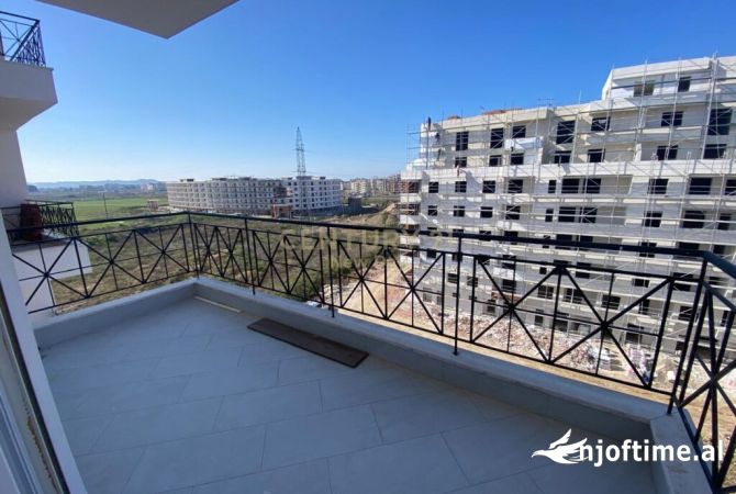 Shtepi ne shitje Duplex(shtepi me 2 kate) ne Durres, 2+1, Mobilimi E mobiluar, Pagesa 178,000  Euro.