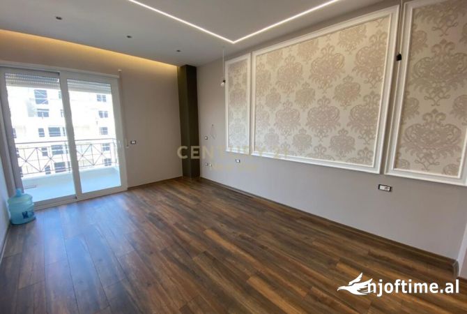 Shtepi ne shitje Duplex(shtepi me 2 kate) ne Durres, 2+1, Mobilimi E mobiluar, Pagesa 178,000  Euro.