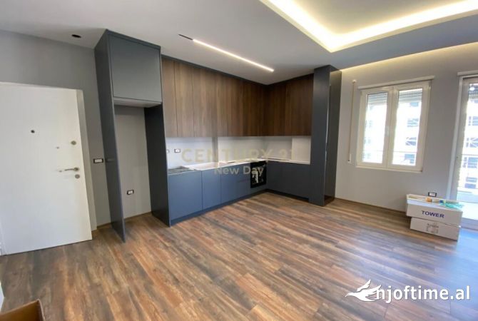 Shtepi ne shitje Duplex(shtepi me 2 kate) ne Durres, 2+1, Mobilimi E mobiluar, Pagesa 178,000  Euro.
