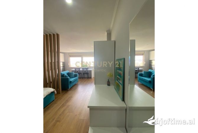 Shtepi ne shitje Apartament ne Durres, Garsoniere, Mobilimi E mobiluar, Pagesa 68,000  Euro.