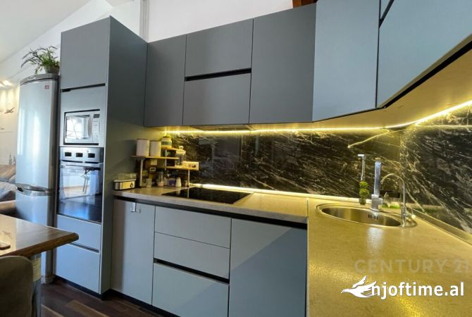 Shtepi ne shitje Apartament ne Durres, 3+1, Mobilimi E mobiluar, Pagesa 129,000  Euro.