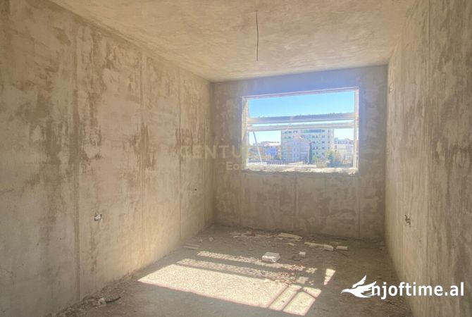 Shtepi ne shitje Apartament ne Durres, 1+1, Mobilimi Bosh, pa mobiluar, Pagesa 88,790  Euro.