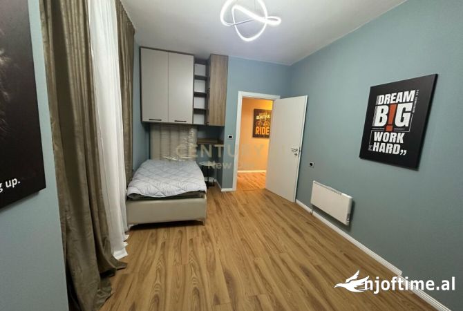 Shtepi ne shitje Apartament ne Durres, 2+1, Mobilimi E mobiluar, Pagesa 145,000  Euro.