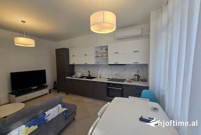 Shtepi ne shitje Apartament ne Durres, 2+1, Mobilimi E mobiluar, Pagesa 205,000  Euro.