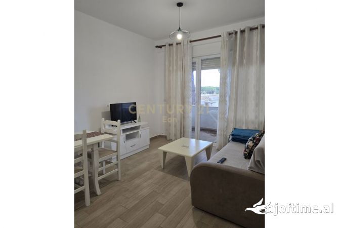 Shtepi ne shitje Apartament ne Durres, 2+1, Mobilimi E mobiluar, Pagesa 178,000  Euro.