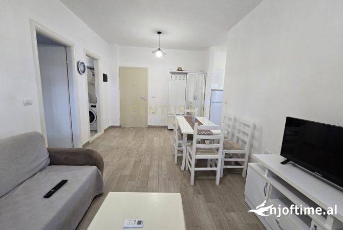 Shtepi ne shitje Apartament ne Durres, 2+1, Mobilimi E mobiluar, Pagesa 178,000  Euro.