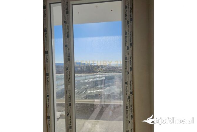 Shtepi ne shitje Apartament ne Durres, 1+1, Mobilimi Bosh, pa mobiluar, Pagesa 125,000  Euro.