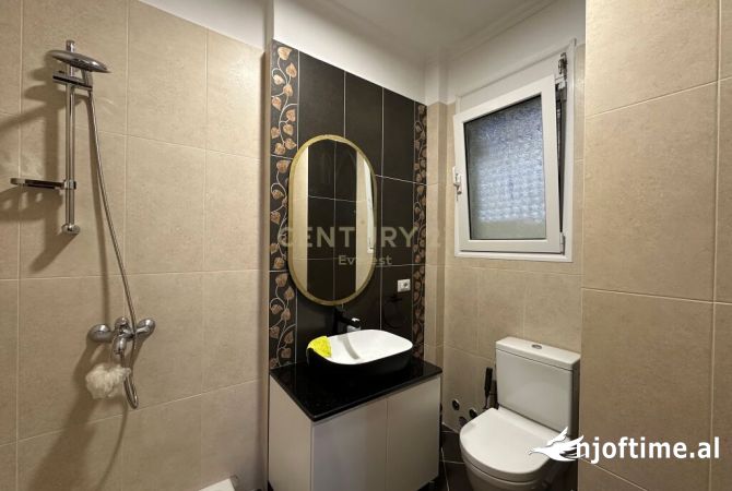 Shtepi ne shitje Apartament ne Durres, 2+1, Mobilimi E mobiluar, Pagesa 179,000  Euro.