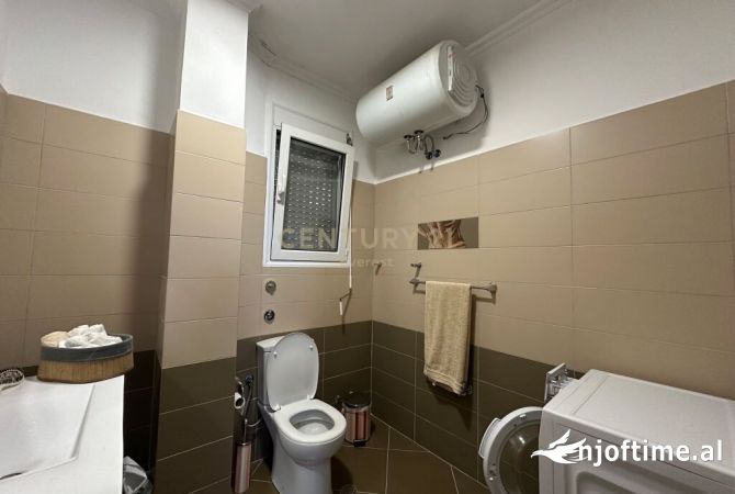Shtepi ne shitje Apartament ne Durres, 2+1, Mobilimi E mobiluar, Pagesa 179,000  Euro.
