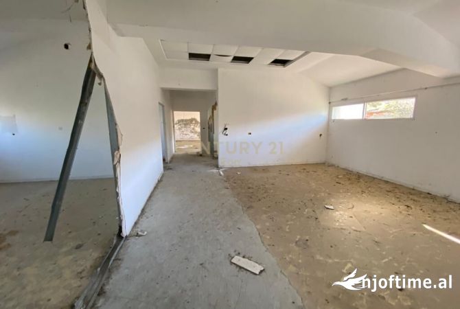 SUPER OKAZION , SHITEN KAPANONE DHE TOKE ME SIPERFAQJE 9833 M2 NE XHAFZOTAJ, DURRES! 750,000 Euro