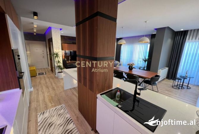 Shtepi ne shitje Apartament ne Durres, 2+1, Mobilimi E mobiluar, Pagesa 350,000  Euro.