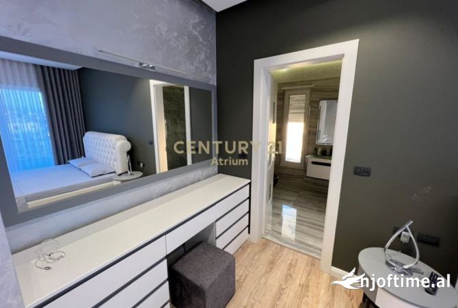 Shtepi ne shitje Apartament ne Durres, 2+1, Mobilimi E mobiluar, Pagesa 350,000  Euro.