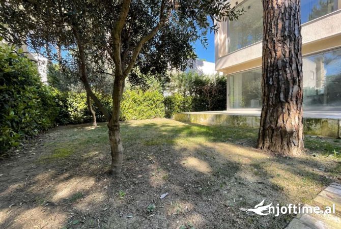 Shtepi ne shitje 3+1 ne Durres - 700,000 Euro