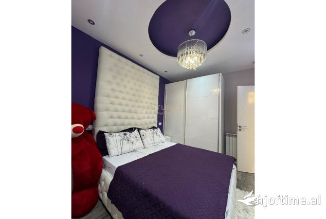 Shtepi ne shitje Apartament ne Durres, 3+1, Mobilimi E mobiluar, Pagesa 240,000  Euro.