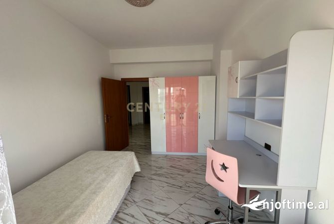 Shtepi ne shitje Apartament ne Durres, 2+1, Mobilimi E mobiluar, Pagesa 150,000  Euro.