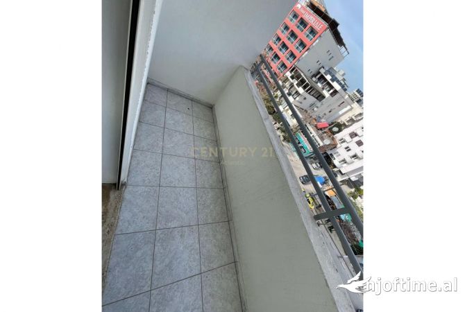 Shtepi ne shitje Apartament ne Durres, 1+1, Mobilimi E mobiluar, Pagesa 86,000  Euro.