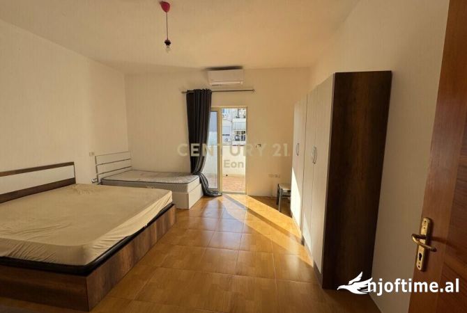 Shtepi ne shitje Apartament ne Durres, 2+1, Mobilimi E mobiluar, Pagesa 139,000  Euro.