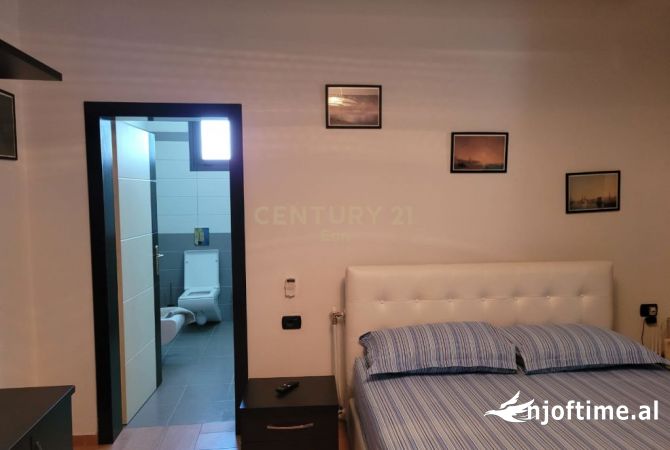 SHITET HOTEL ME PISHINE NE SHKALLNUR!