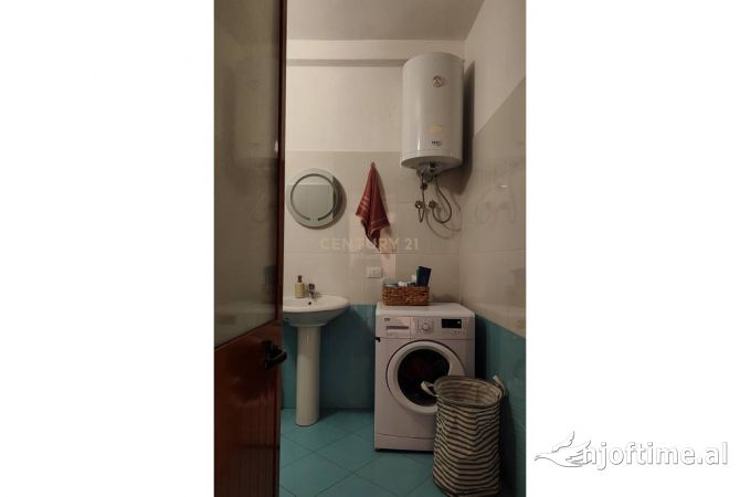 Shtepi ne shitje Apartament ne Durres, 2+1, Mobilimi E mobiluar, Pagesa 110,000  Euro.