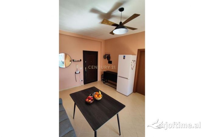 Shtepi ne shitje Apartament ne Durres, 2+1, Mobilimi E mobiluar, Pagesa 110,000  Euro.