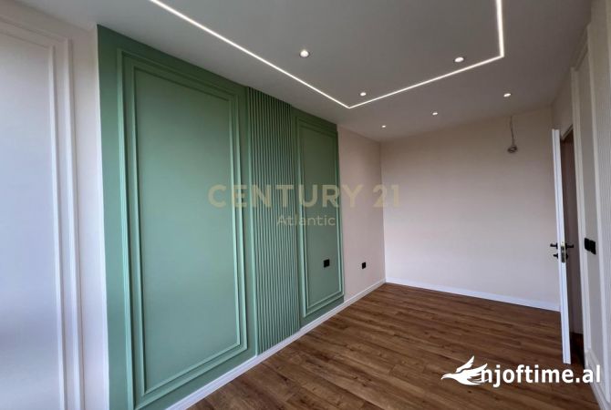 Shtepi ne shitje Apartament ne Durres, 2+1, Mobilimi Pjeserisht e mobiluar, Pagesa 135,000  Euro.