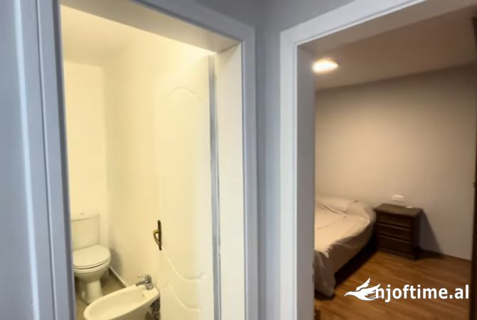 Shtepi me qera 1+1 ne Tirane - 450 Euro