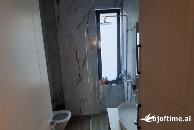 Casa in affitto 2+1 a Tirana - 1,000 Euro