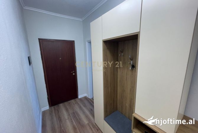 Shtepi ne shitje Apartament ne Durres, 2+1, Mobilimi E mobiluar, Pagesa 111,000  Euro.