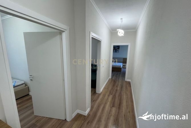 Shtepi ne shitje Apartament ne Durres, 2+1, Mobilimi E mobiluar, Pagesa 111,000  Euro.