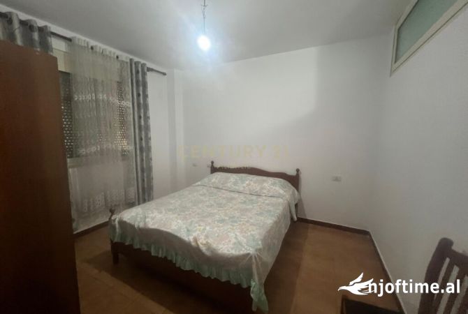 Shtepi ne shitje Apartament ne Durres, 2+1, Mobilimi E mobiluar, Pagesa 85,000  Euro.