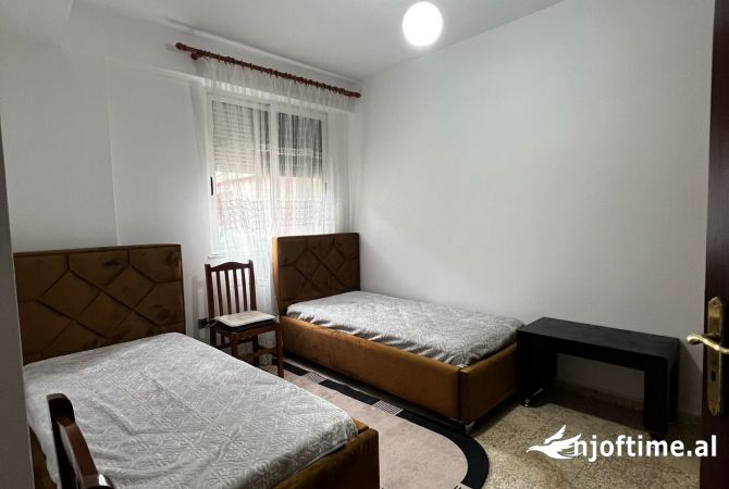 Shtepi me qera 2+1 ne Tirane - 600 Euro