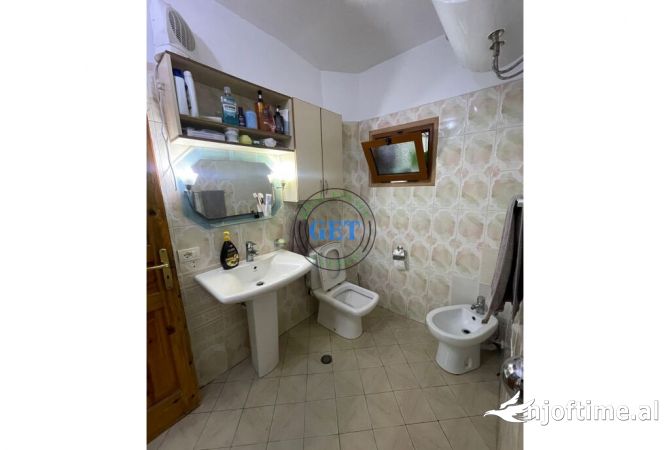 Shtepi ne shitje Apartament ne Durres, 1+1, Mobilimi E mobiluar, Pagesa 65,000  Euro.