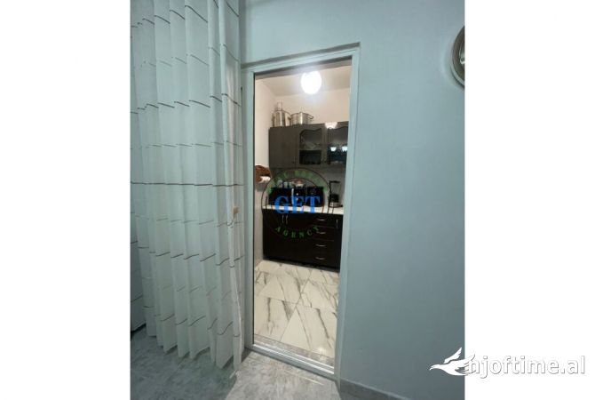 Shtepi ne shitje Apartament ne Durres, 1+1, Mobilimi E mobiluar, Pagesa 65,000  Euro.