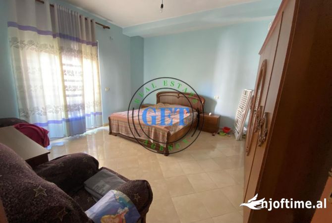 Shtepi me qera 2+1 ne Durres - 300 Euro
