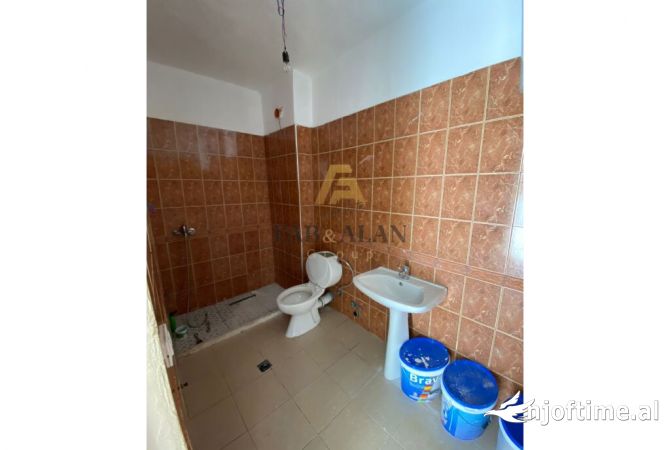 Shtepi ne shitje 2+1 ne Tirane - 88,000 Euro