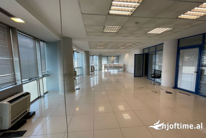 Ambient biznesi me qera 1+1 ne Tirane - 2,800 Euro