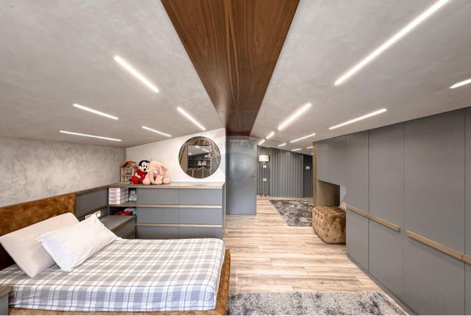 Duplex (2 storey house) for rent in Tirana 2+1, Furnished