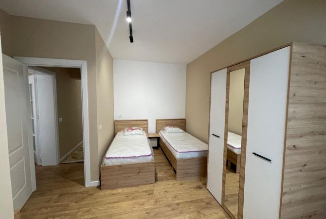 Shtepi me qera Apartament ne Tirane, 2+1, Mobilimi E mobiluar, Pagesa 750  Euro.