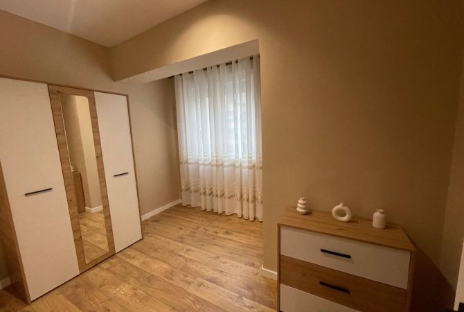 Shtepi me qera Apartament ne Tirane, 2+1, Mobilimi E mobiluar, Pagesa 750  Euro.