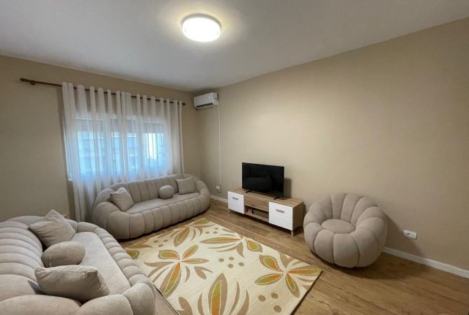 Shtepi me qera Apartament ne Tirane, 2+1, Mobilimi E mobiluar, Pagesa 750  Euro.