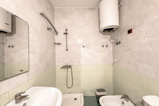 Shtepi me qera 2+1 ne Tirane - 600 Euro